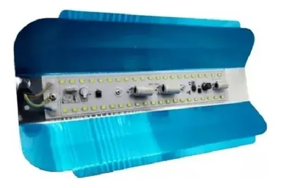 Imagen del Producto: REFLECTOR LIVIANO DE ALUMINIO 50W 6500K 85-265V en Area Electric