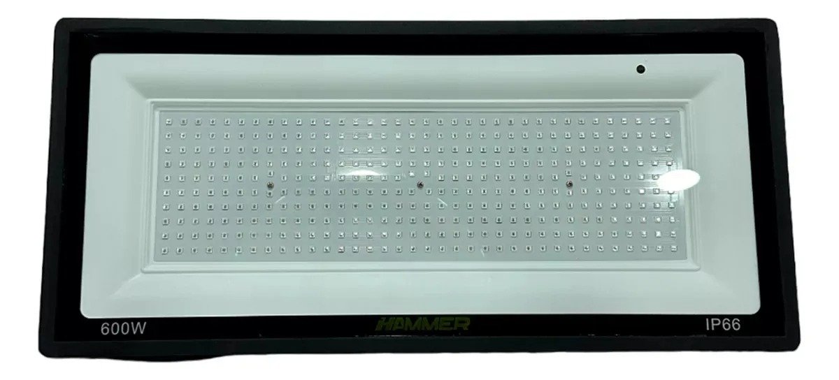 Imagen del Producto: REFLECTOR RGB+WHITE 600W 85-265V CONTROL INCLUIDO HAMMER en Area Electric